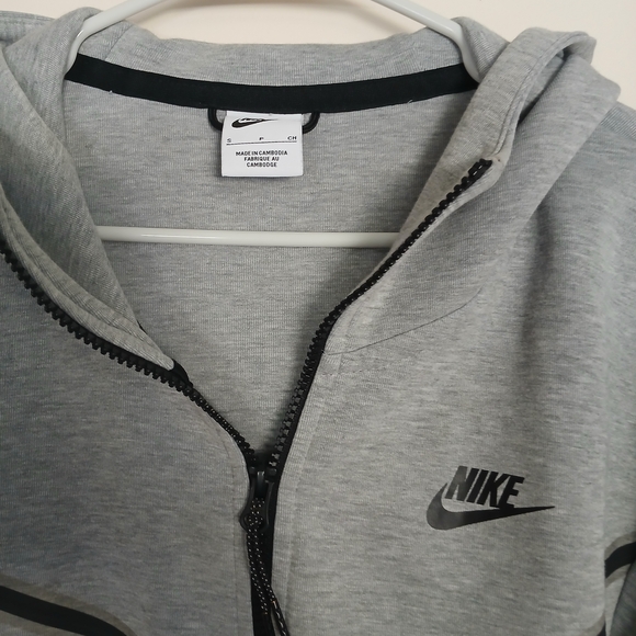 Nike Tech Gray Zip-Up Hoodie - Picture 1 of 3